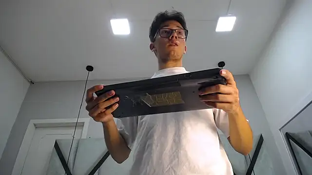 austinreeds - AustinReeds's free webcam