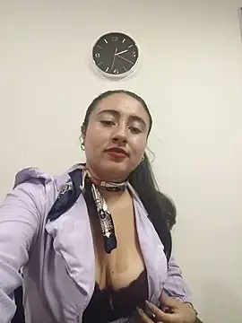 _Sarah-Office1
