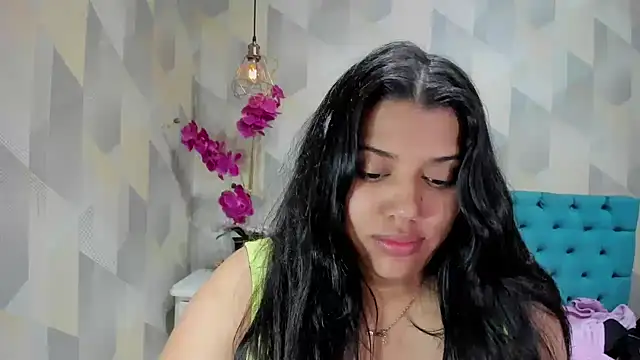 lindabrees - LindaBreeS's free webcam