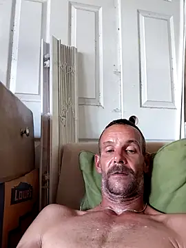 hungwell1515 - Hungwell1515's free webcam - UK Sex Cams