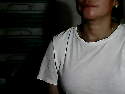 yoursPinayMama1682