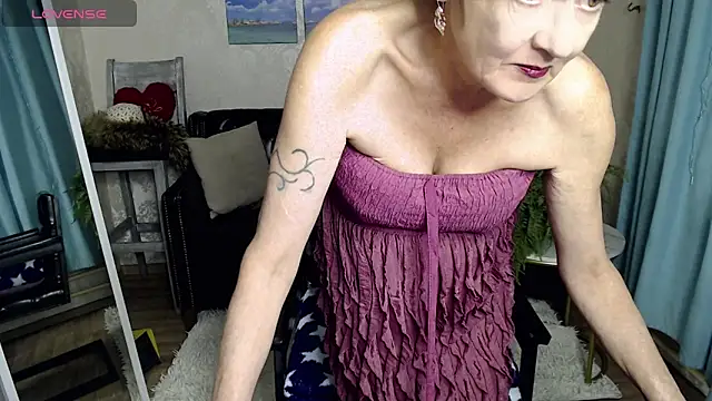 sexygrandma_ - SexyGrandma_'s free webcam