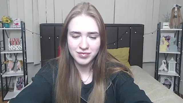 LauraHlot