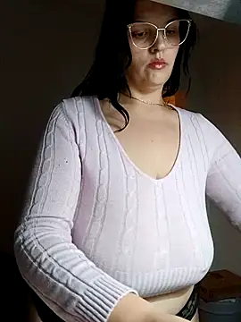 jujuicy- - JUJUICY-'s free webcam - UK Sex Cams
