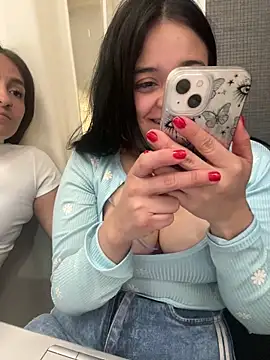  Emily_Rivers_ chat room