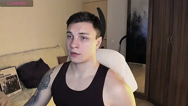 handsome_guy01 - Handsome_guy01's free webcam - UK Sex Cams