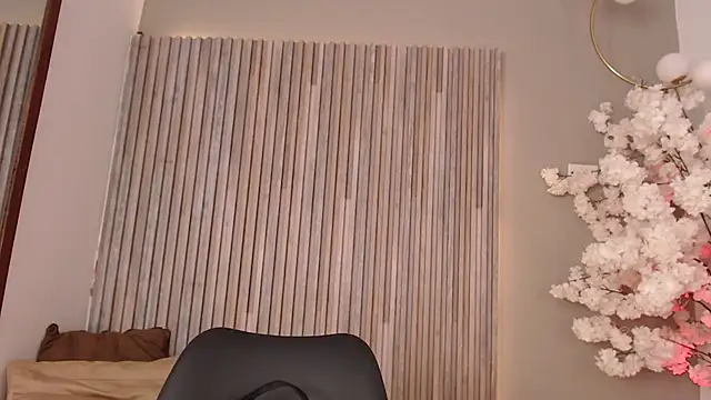 Michellee_20