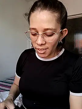 isabella5_brown_ - Isabella5_Brown_'s free webcam - UK Sex Cams