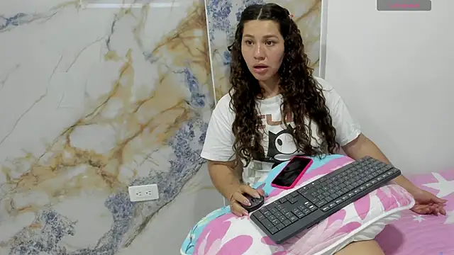 hade_cute - Hade_cute's free webcam