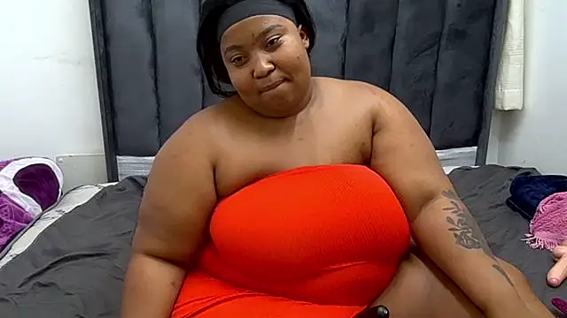 cocoflames23 - CocoFlames23's free webcam