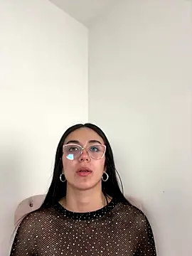 liaa_sr - Liaa_sr's free webcam - UK Sex Cams