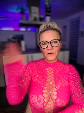 German_Milf - Transgender Stripchat model