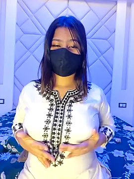 Show boobies (•)(•) 🥵