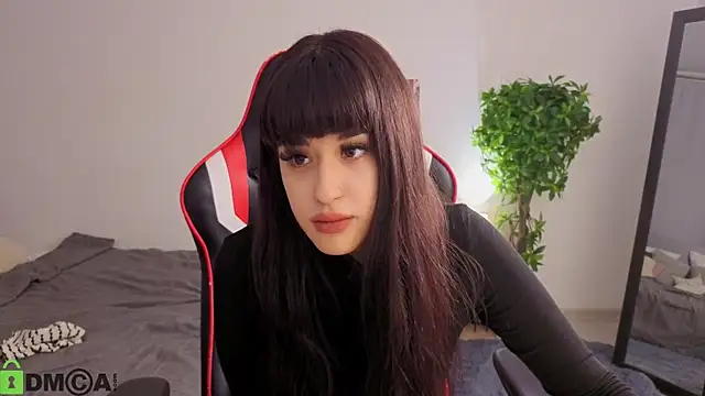 Erika_peach