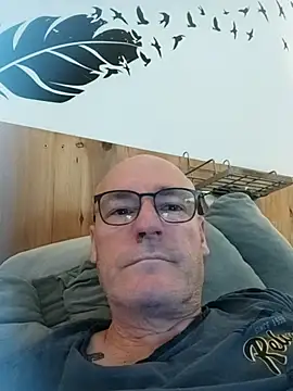 bogland33 - Bogland33's free webcam - UK Sex Cams