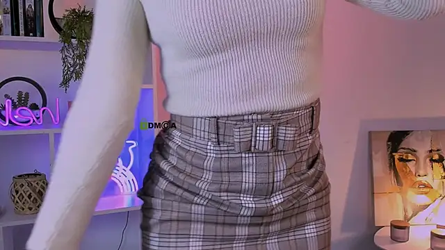mila_glow1