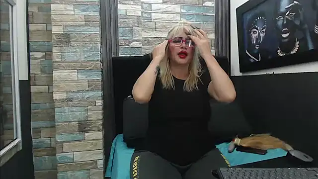 chicholina_bigtits