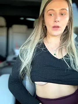 lunagirl13 - Lunagirl13's free webcam