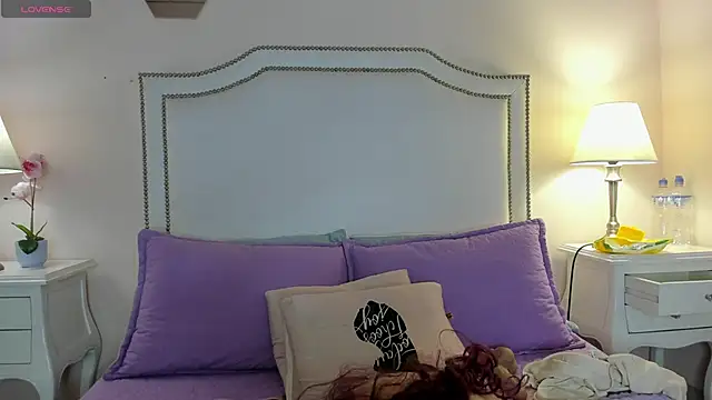 kimapril - KIMAPRIL's free webcam - UK Sex Cams