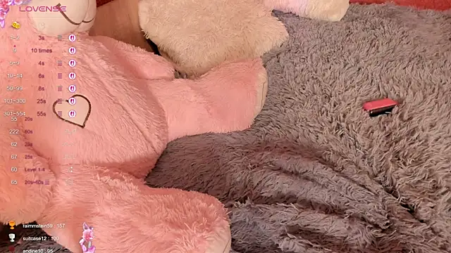  shyina_meow chat room