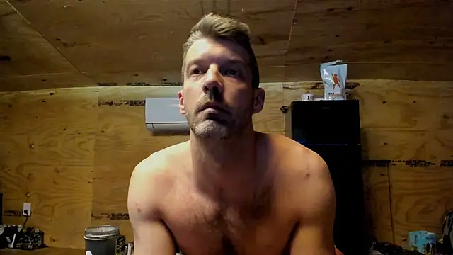 kenny_kyle (Ask my age) - naked 5 mins