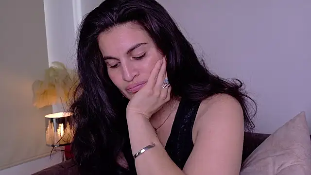 lizdevine - Lizdevine's free webcam - UK Sex Cams