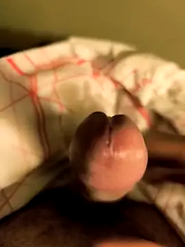 mariopene25 live cam screenshot male from Spain on CamSexing – Live Sex Chat & Webcam Shows