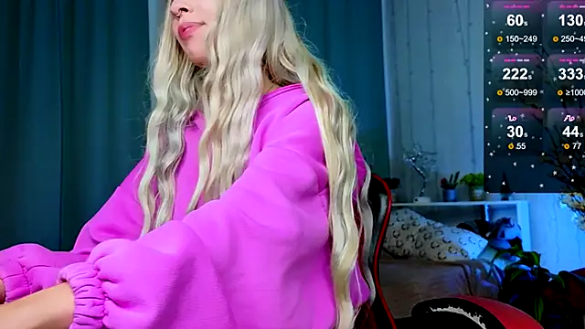  EvelynnLuxe chat room