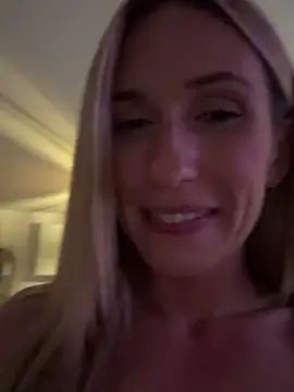 lola_tentatiion live cam screenshot malefemale from France on Bagaboante — Live Sex Chat & Cams