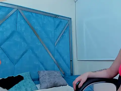 duoandlovee - DuoAndLovee's free webcam - UK Sex Cams
