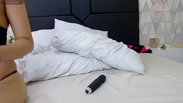 lilijensen - LiliJensen's free webcam - UK Sex Cams
