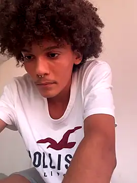 Max_Rain live cam