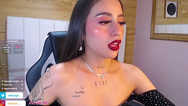 Abril_Velvet_a_