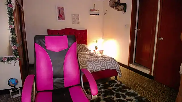 danielle_rose_1