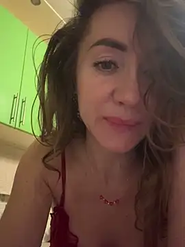 MarinaDiva11_74 live cam screenshot female from Russia on SexOnline.top – Live Cams, Videos, GIFs & Chat