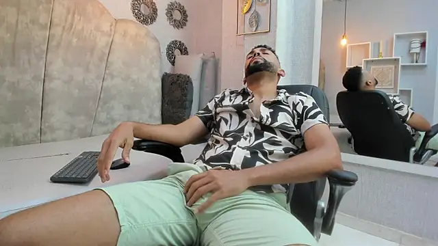 onlymen2025