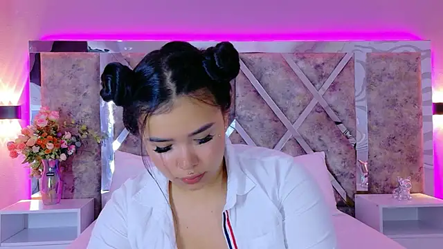  MarianaGarciaa__ chat room