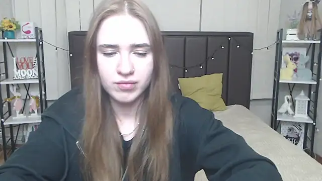LauraHlot