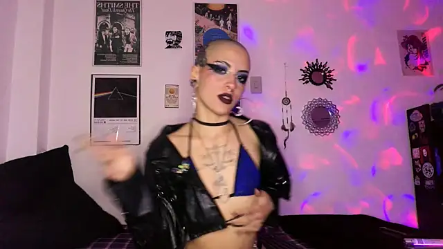 plutonbluemooon333 - Plutonbluemooon333's free webcam - UK Sex Cams