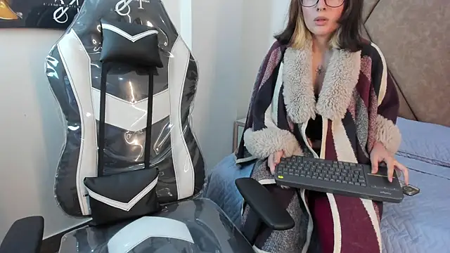 Mythical_Girl