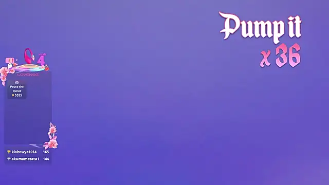  SoffiQueen chat room