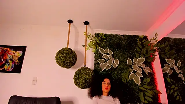 CurlyWeeds