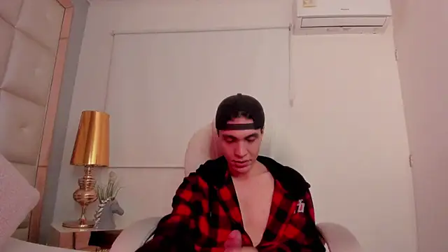 dark_sun302 - Dark_sun302's free webcam - UK Sex Cams
