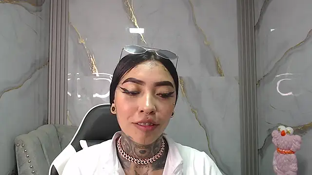 Ashley_Blum_v