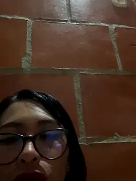 Emma__cumlovee