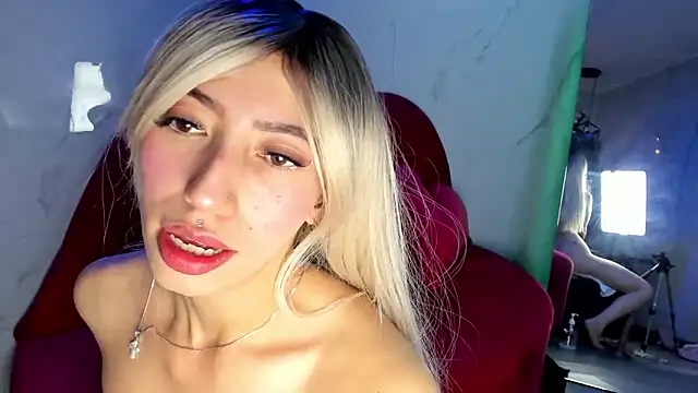 LilithCooperr_