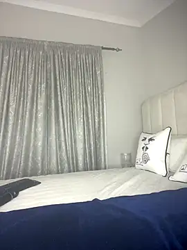 Bustygoddess32