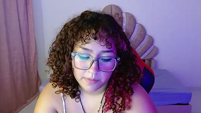 blueevelvet - BlueeVelvet's free webcam - UK Sex Cams