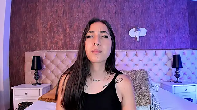 LiaaTurner live cam screenshot female on CamSexing – Live Sex Chat & Webcam Shows