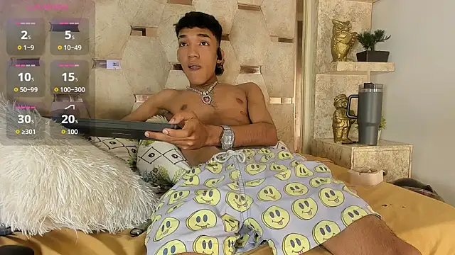 Lucass_Blaze chat room